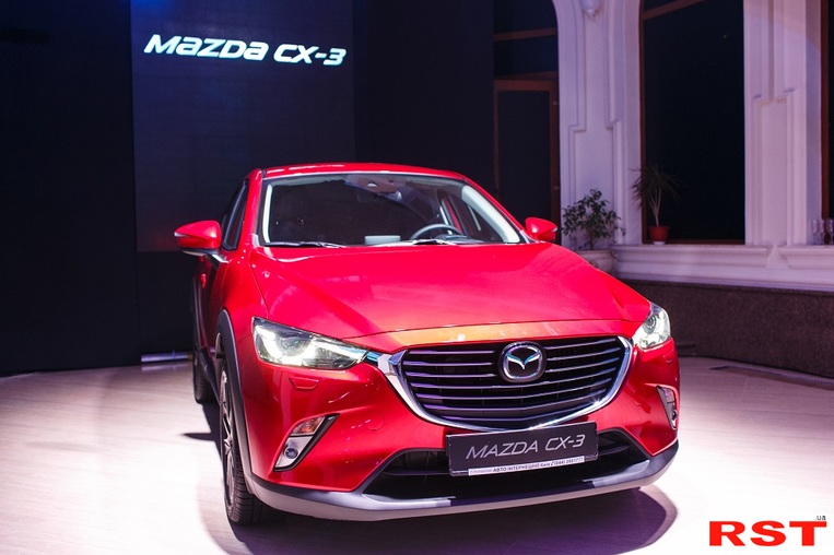 Mazda официально представила CX-3 и CX-9 в Украине