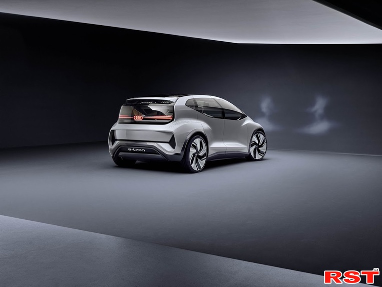 Компания Audi рассекретила электрический AI:me