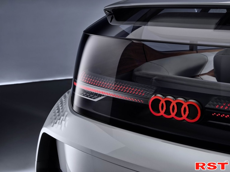Компания Audi рассекретила электрический AI:me