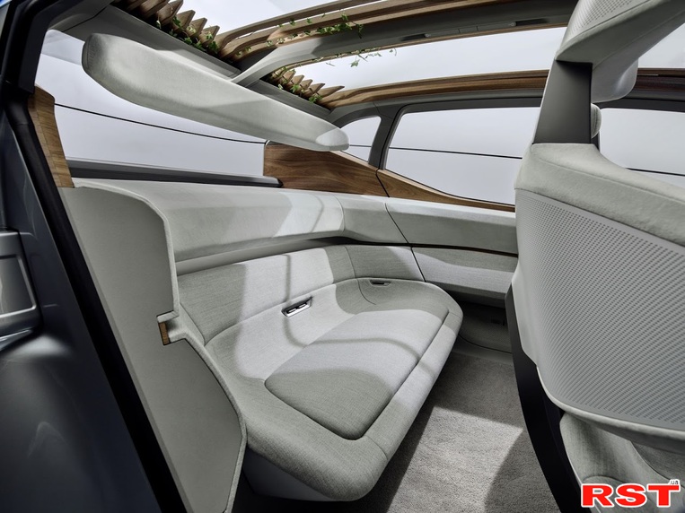 Компания Audi рассекретила электрический AI:me